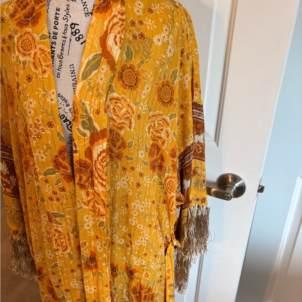 Spell Horses Short Fringe Robe M/L EC - Picture 3 of 9